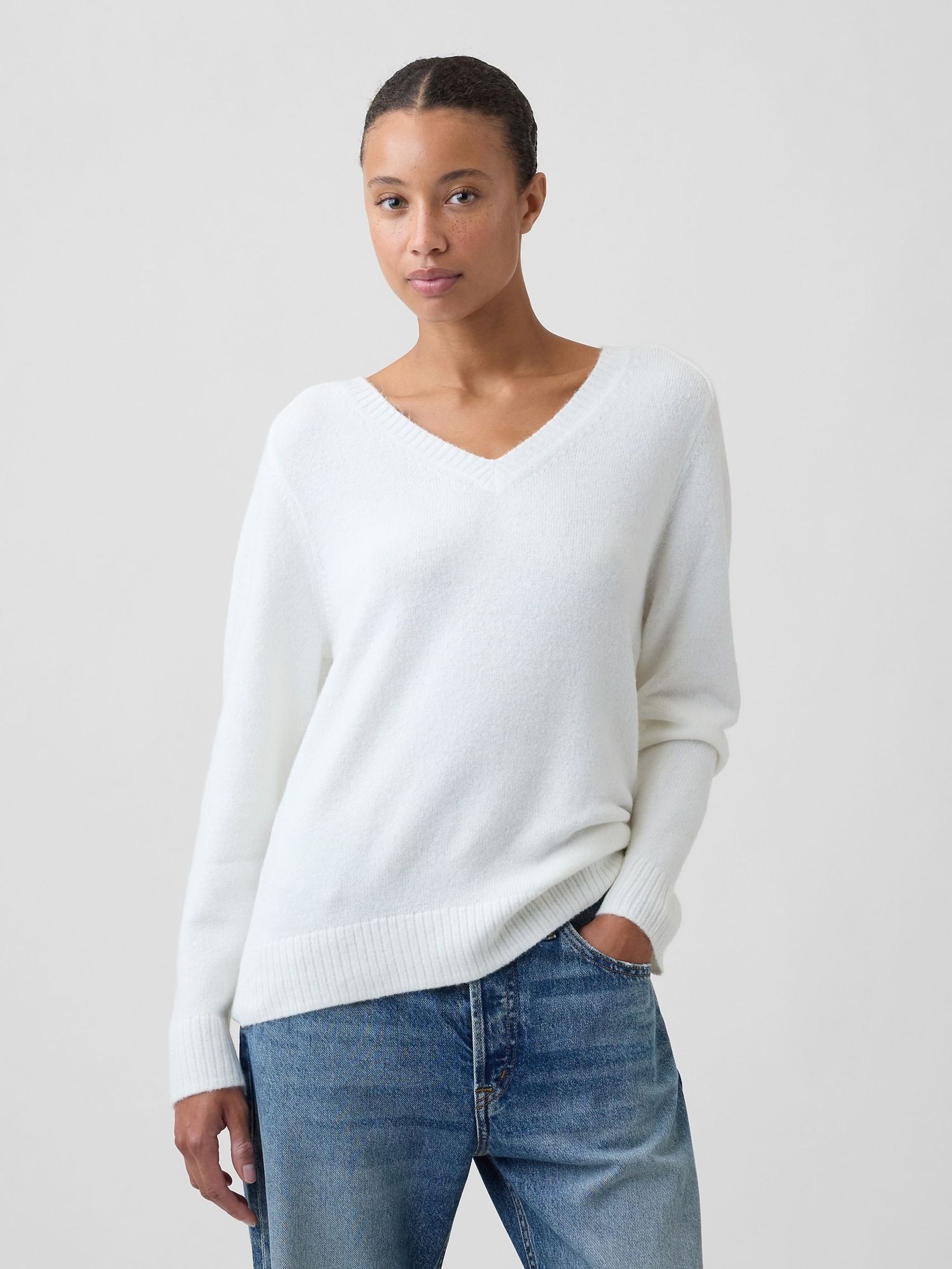 White - Relaxed Lightweight V-neck Jumper