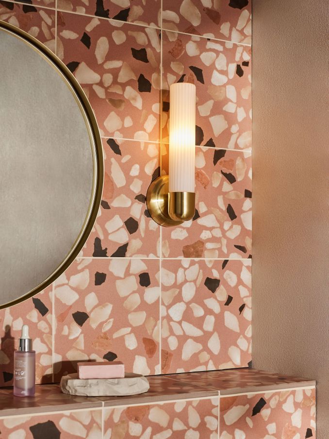 Wall Light in Brass (548212) | £49