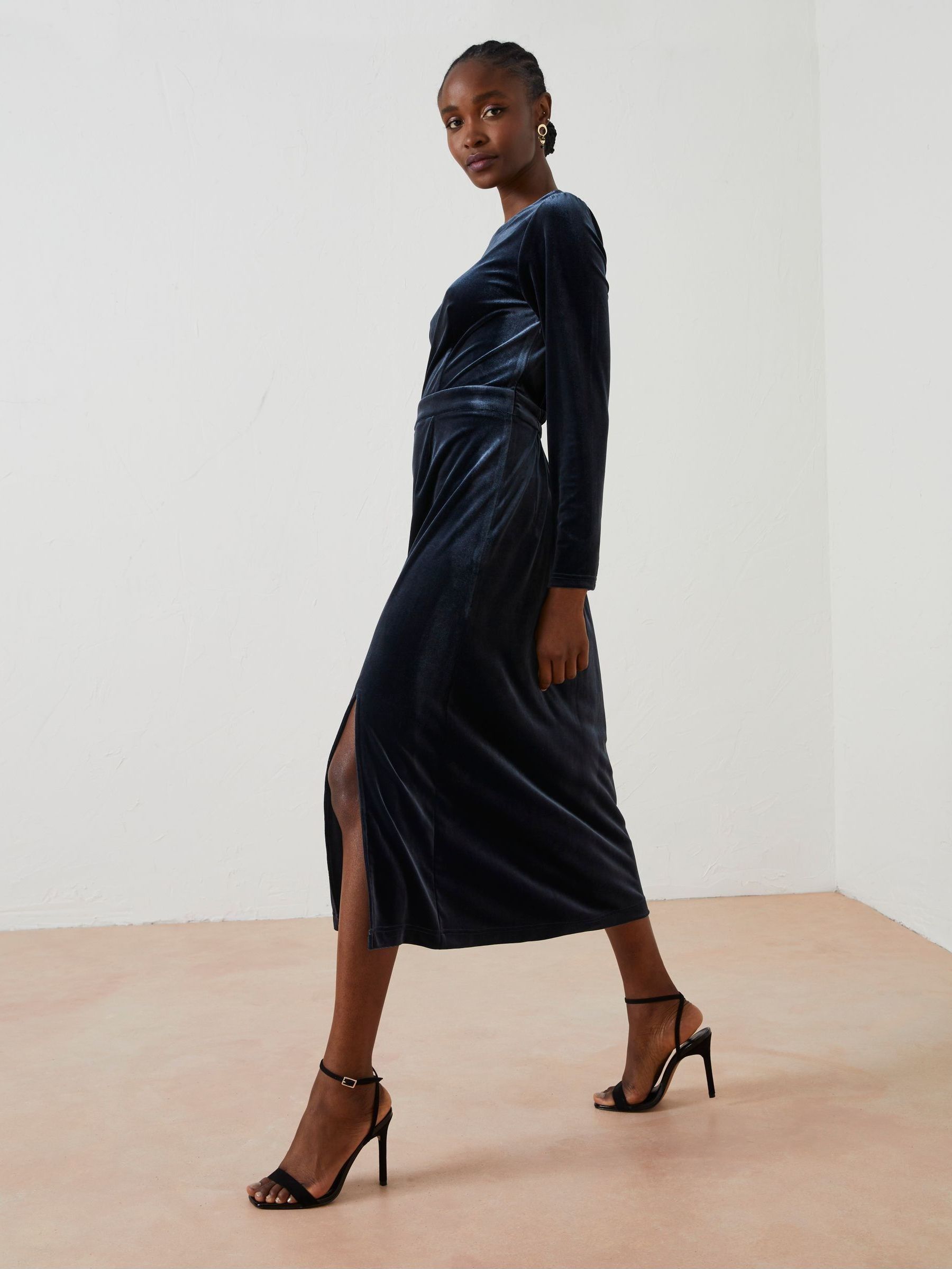 Blue Haldon Velvet Midi Dress (575834) | £27