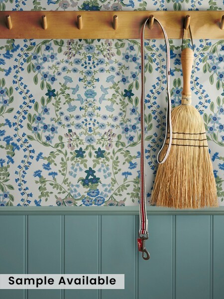 Symmetrical Trellis Ditsy Wallpaper