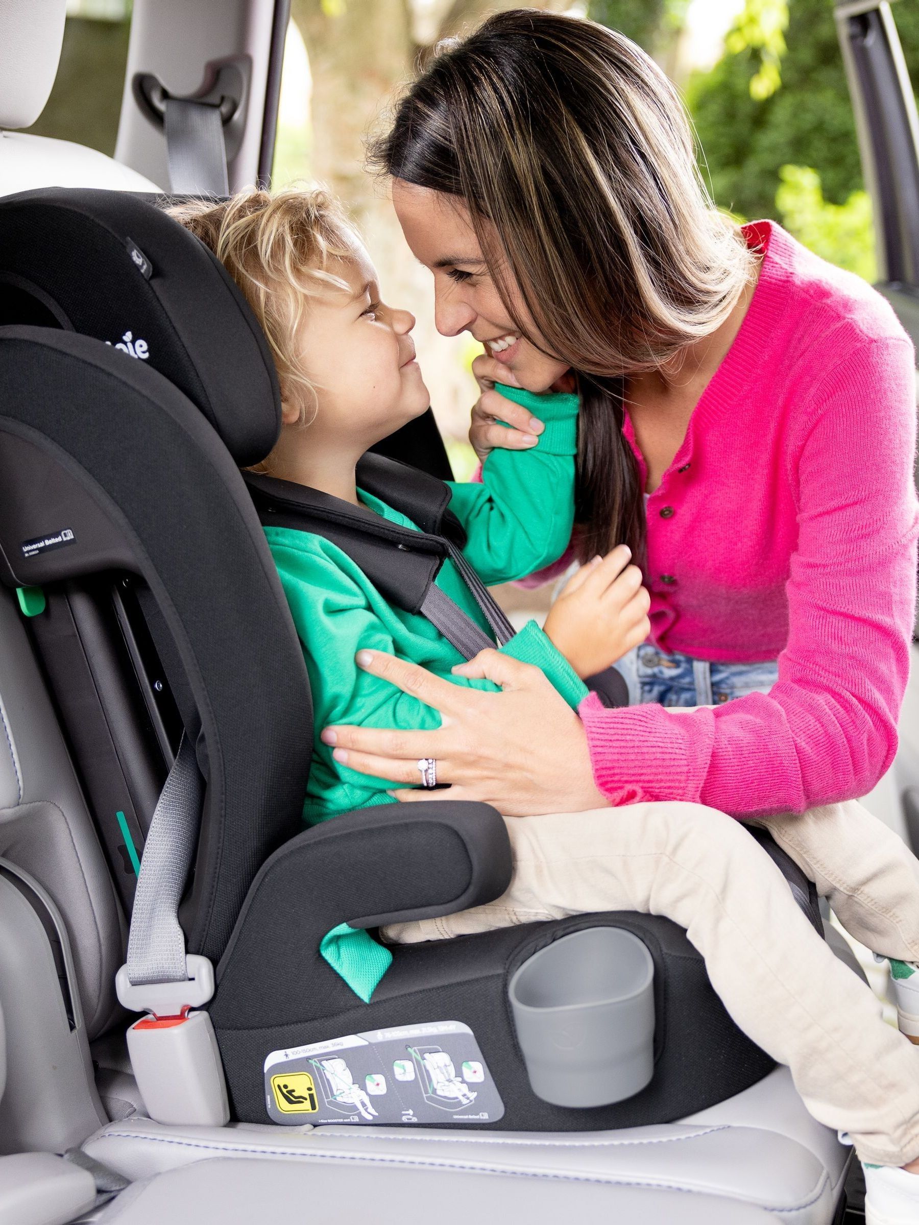 Joie Black Thunder Elevate R129 123 Car Seat (656240) | £80