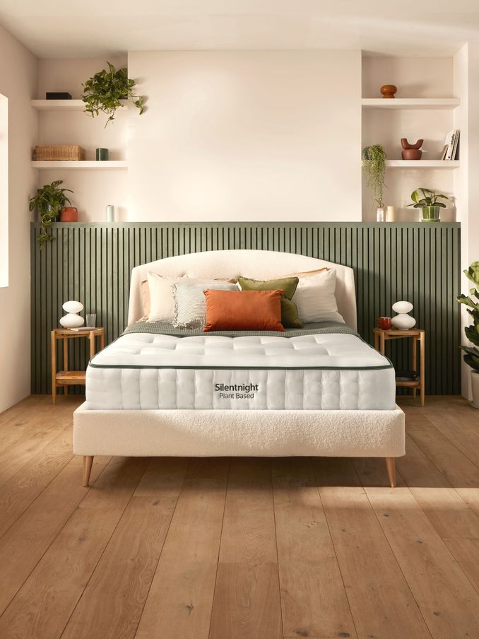 Silentnight White Plant Naturals Pocket 1200 Mattress (696297) | £480 - £675