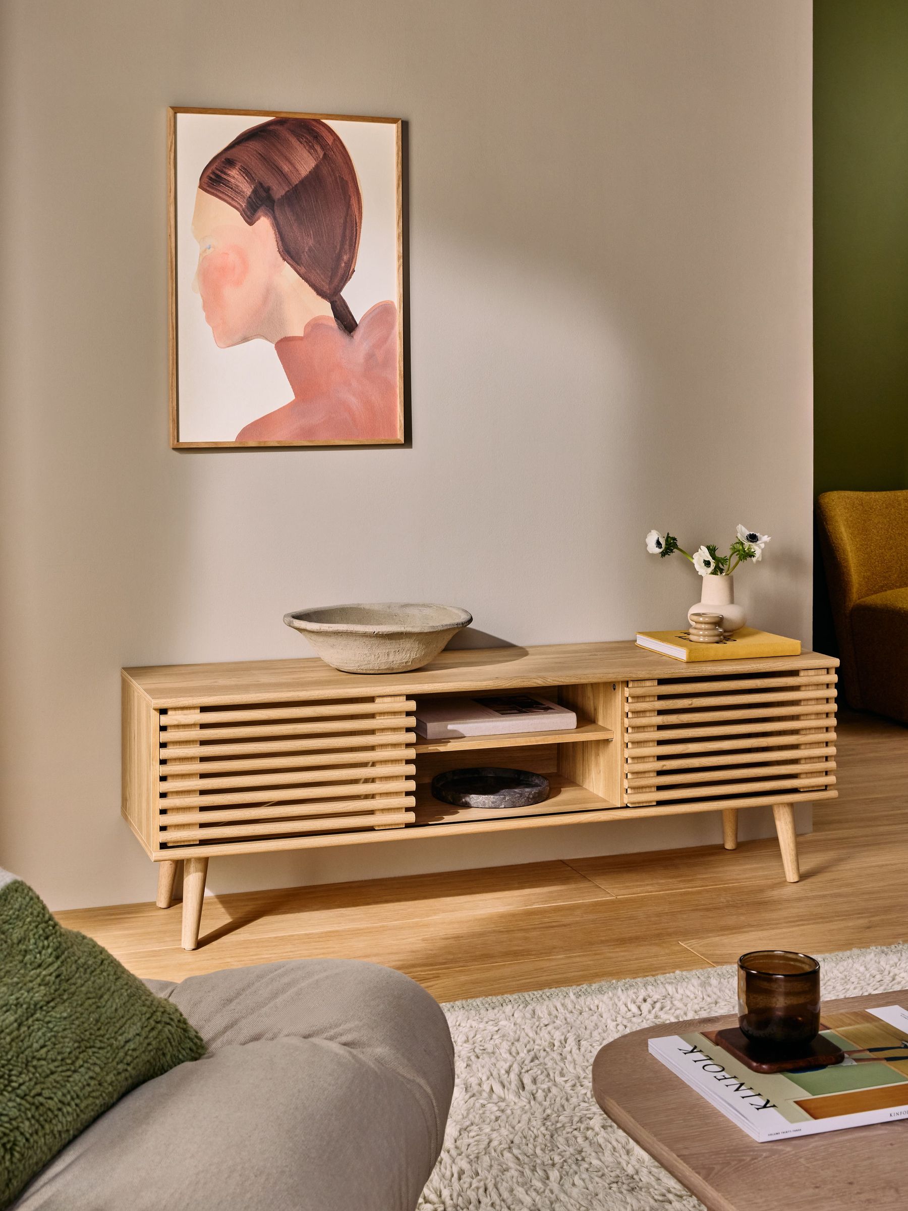 Tulma Wide TV Unit in Oak (AA1834) | £329