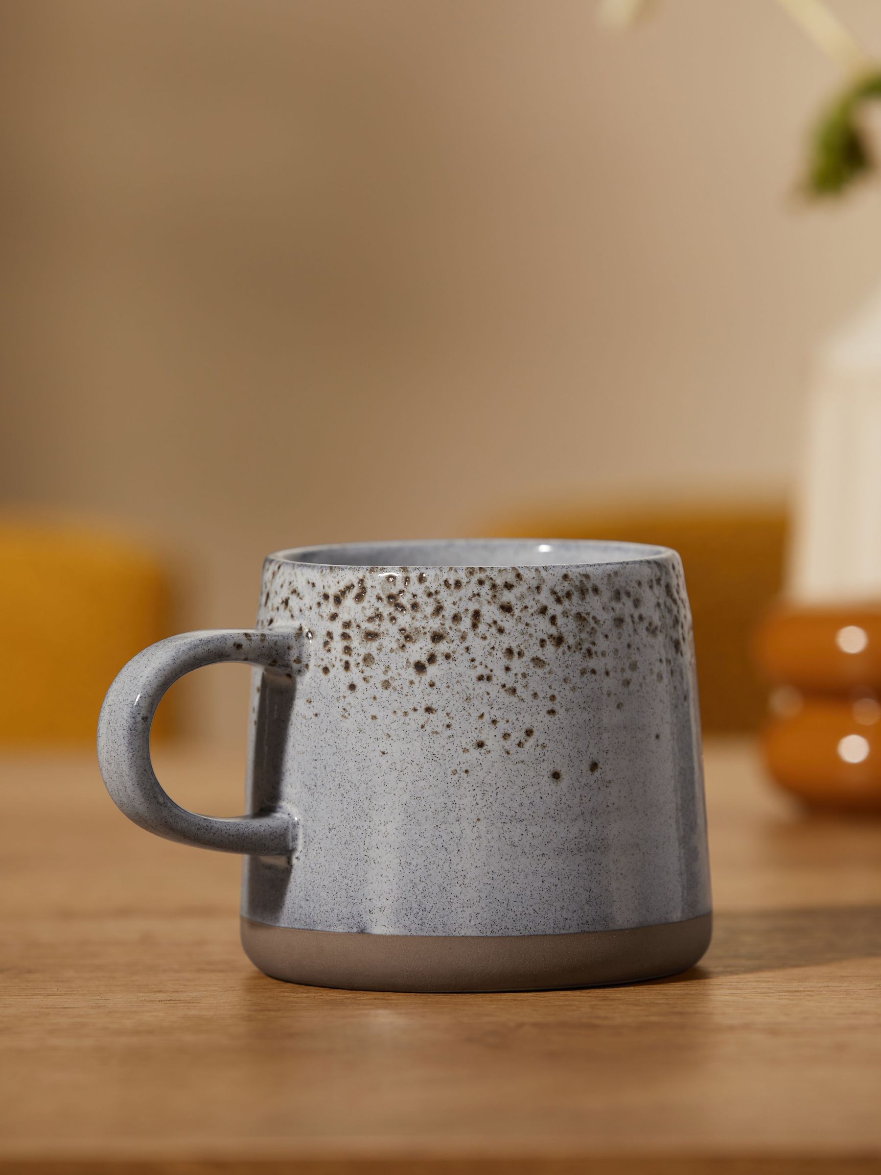 Breta Mug in White Speckle (AC8940) | £10