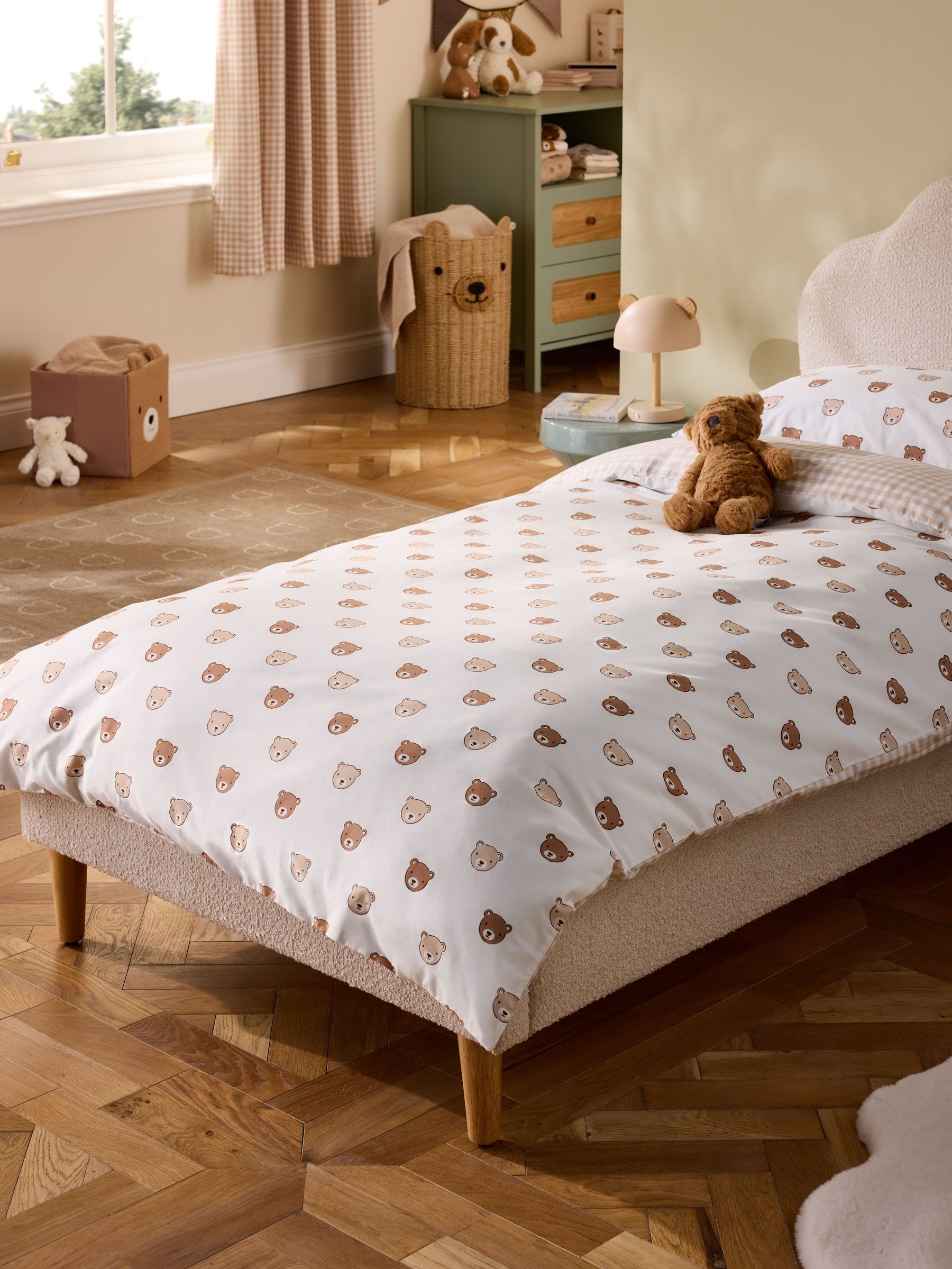 Bear 180 Thread Count Duvet Cover and Pillowcase Set (AD0029) | £25 - £30
