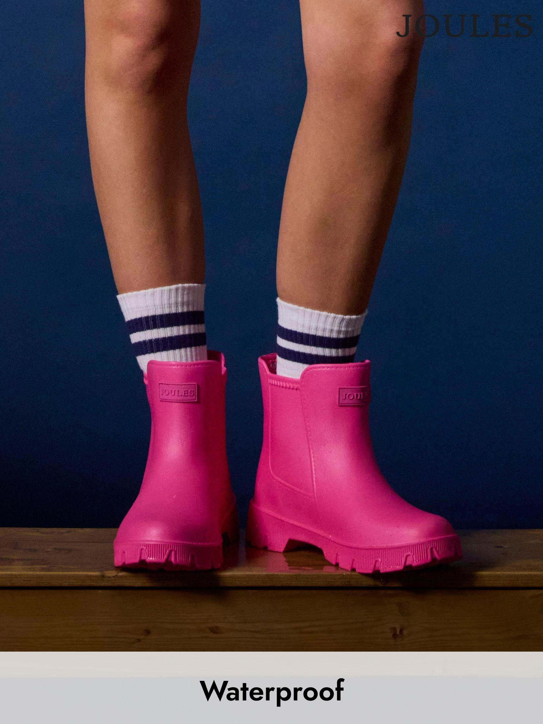 womens short pull on boots