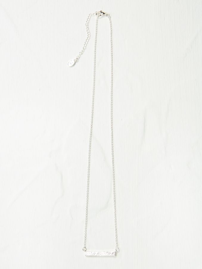 Silver Tone Flower Engraved Necklace (AD5281) | £14.50
