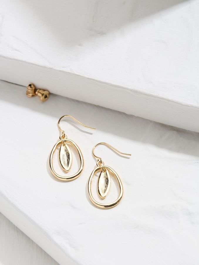 Gold Tone Pendant Drop Earrings (AD7173) | £12.50