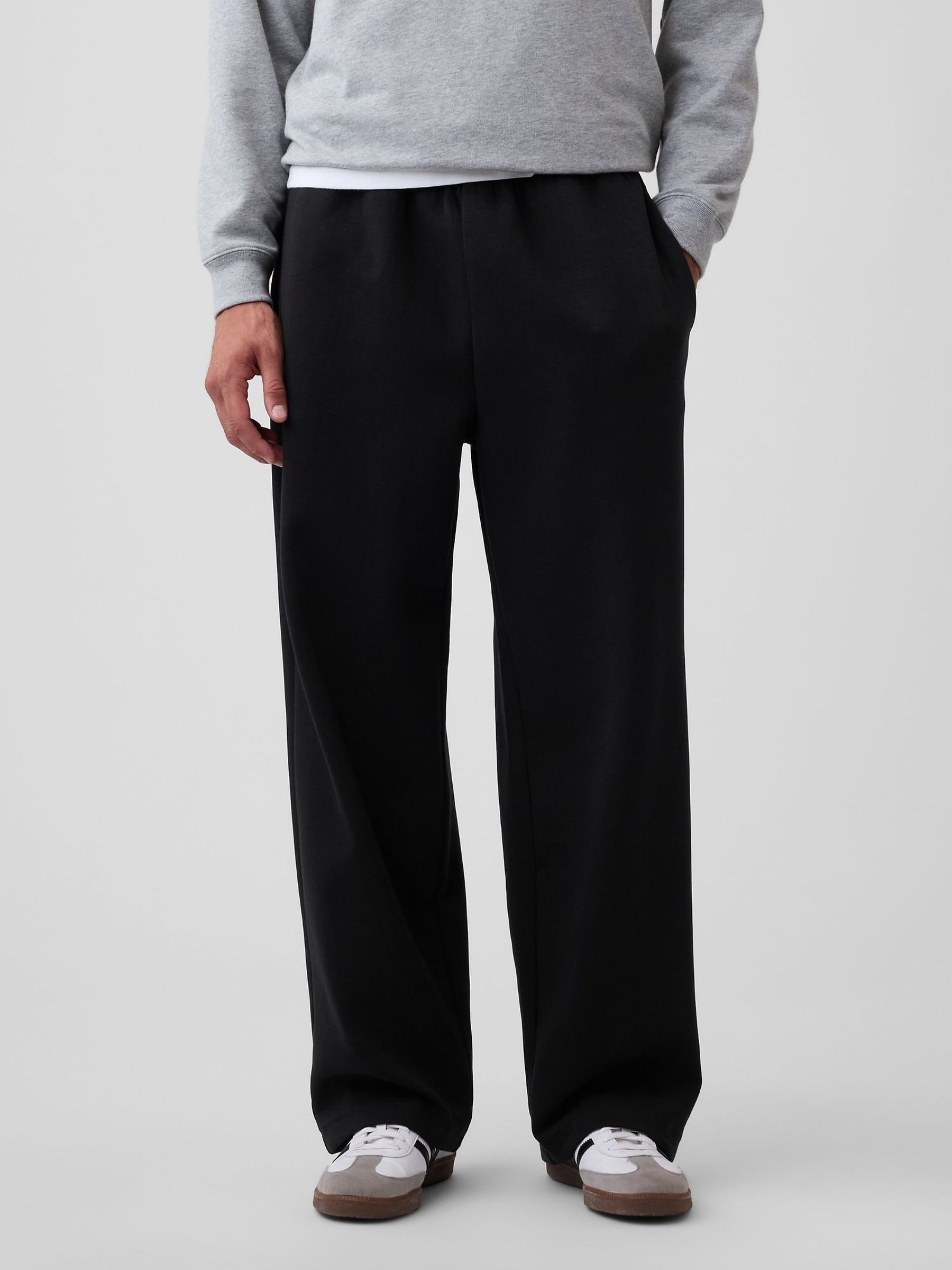 Black - Regular Gapfit Baggy Joggers