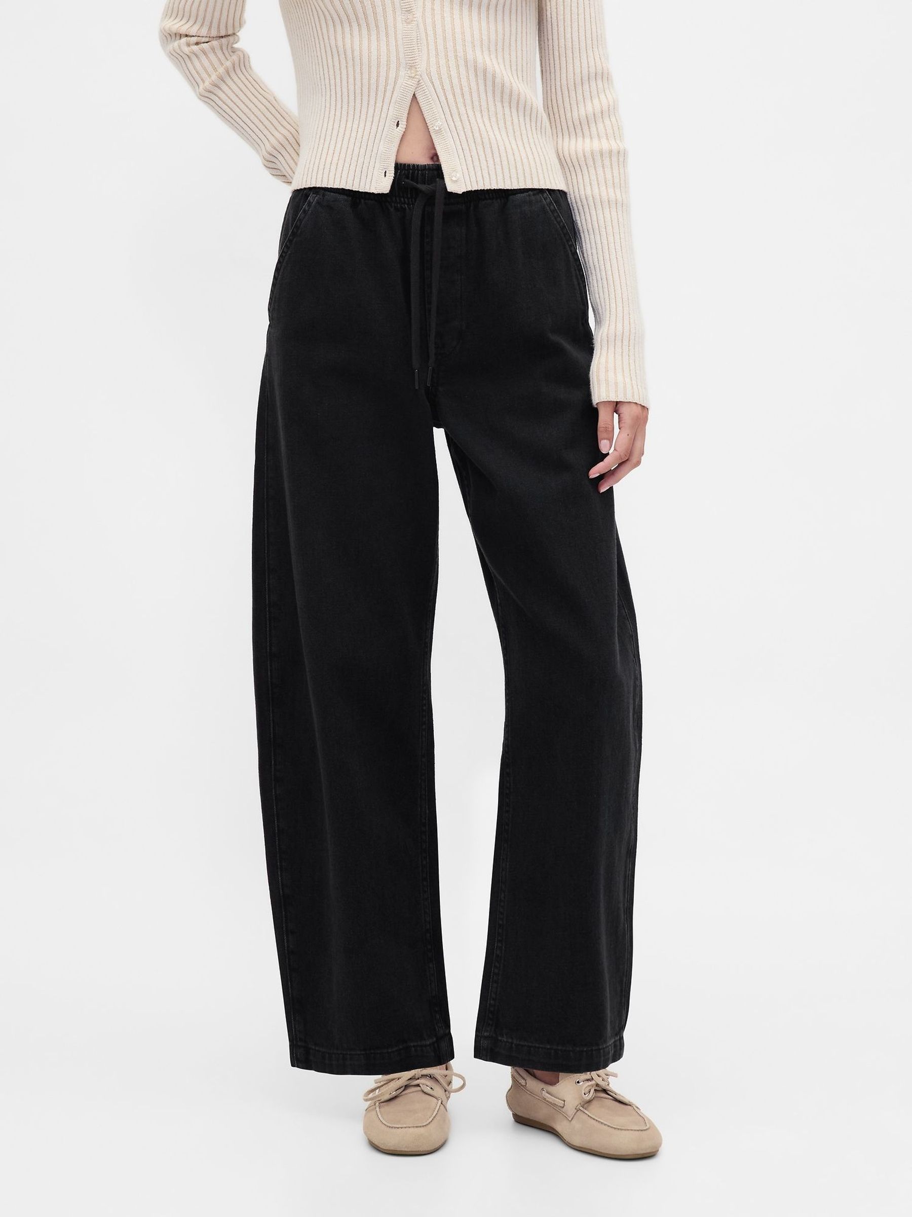 Black - High Waisted Barrel Jeans