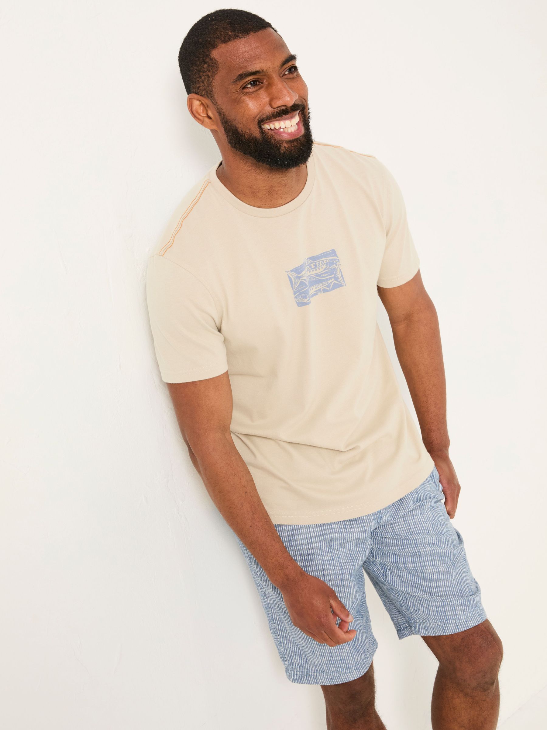 Natural Gill and Grill Tshirt (AK4875) | £29.50