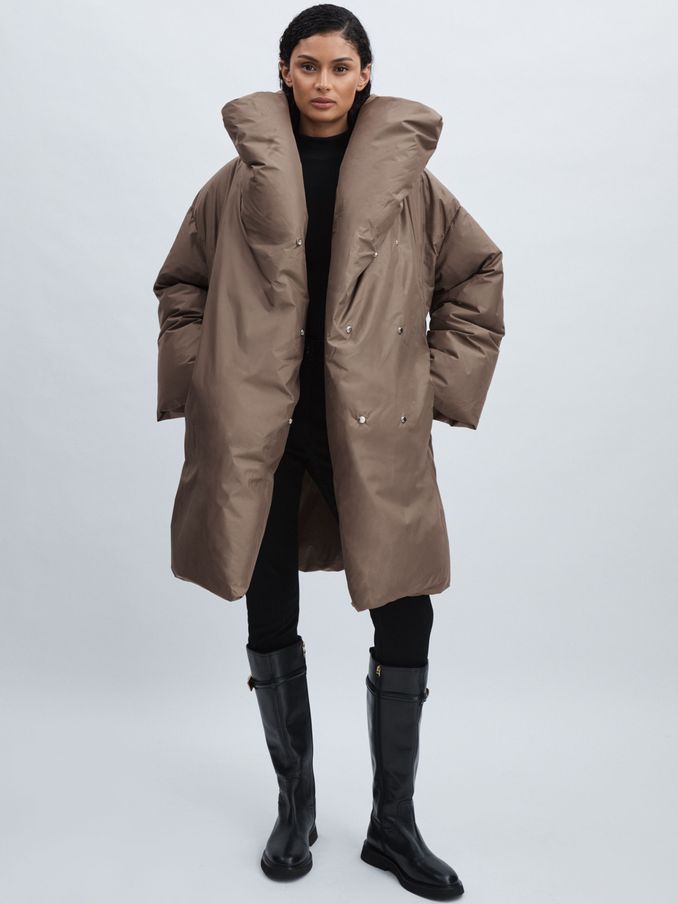 Meotine Oversized Grey/Brown Puffer Coat in Grey/Brown (AK7648) | £230