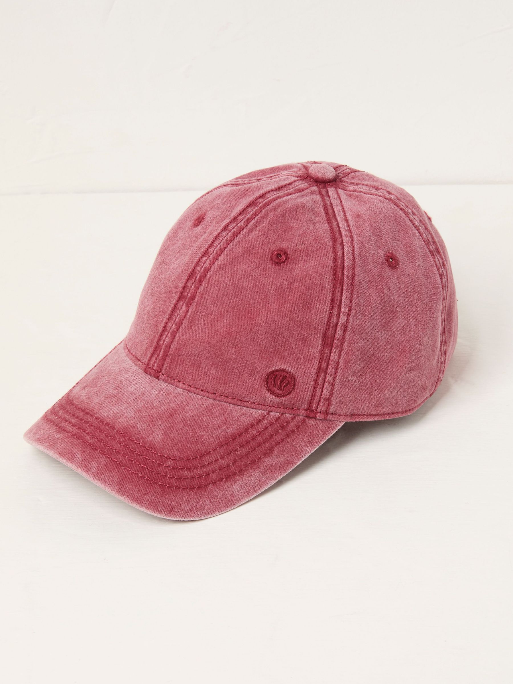 Red 100% Cotton Twill Baseball Cap (AK7875) | £16