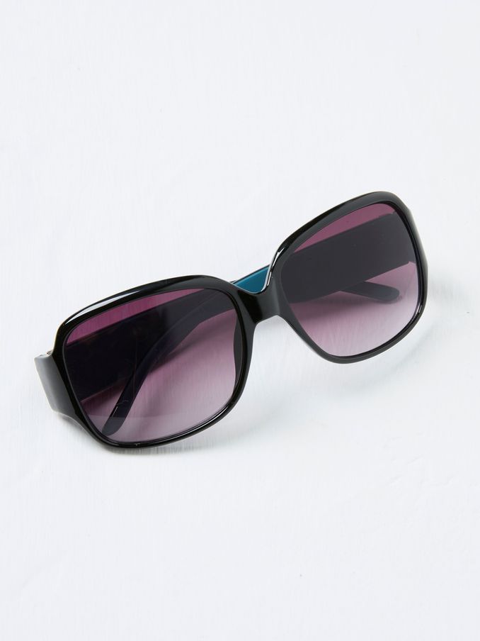 Black Olivia Oversized Sunglasses (AK8579) | £28