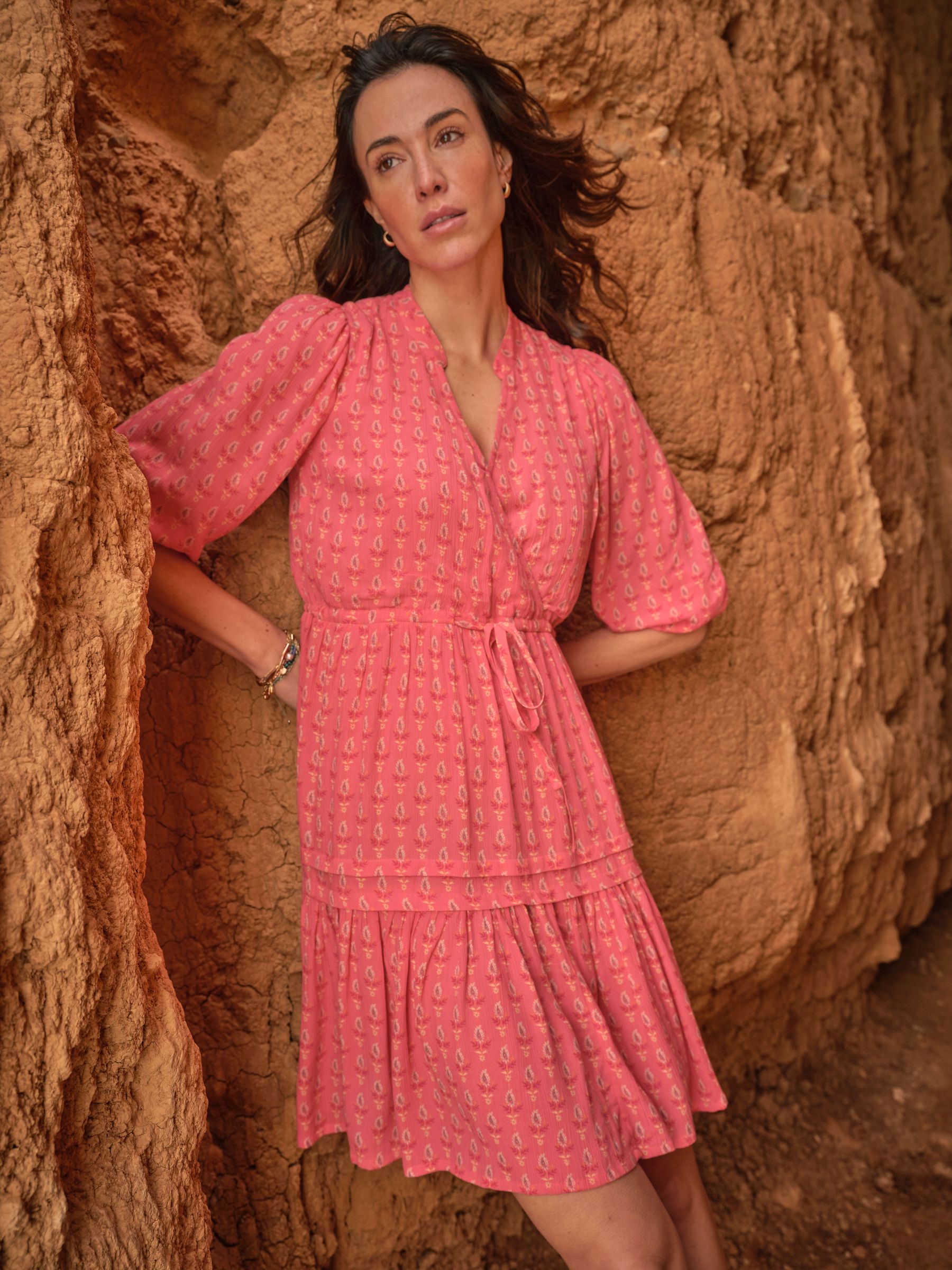 Nancy Mid Pink Paisley Ditsy Dress (AK9490) | £65