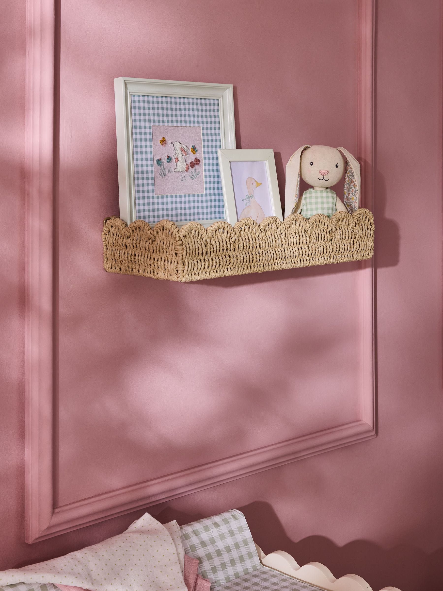Natural Elodie Scallop Wall Shelf (AK9713) | £18