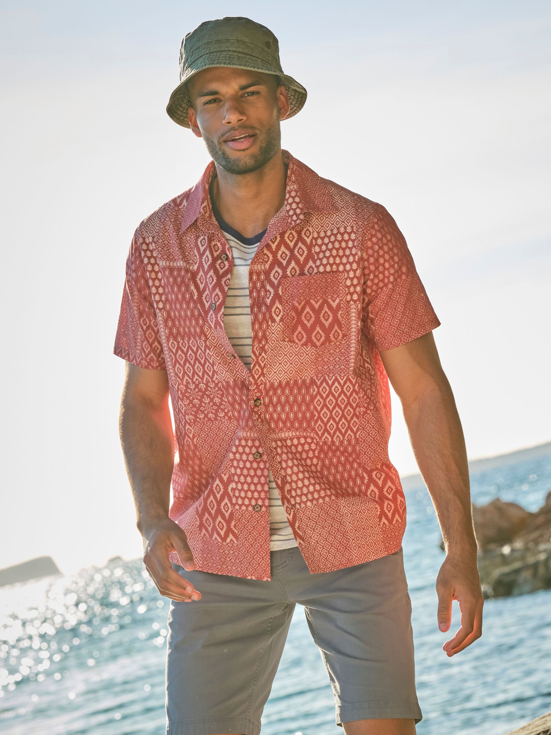 Terracotta Short Sleeve Patch Print 100% Cotton Shirt (AL4842) | £44