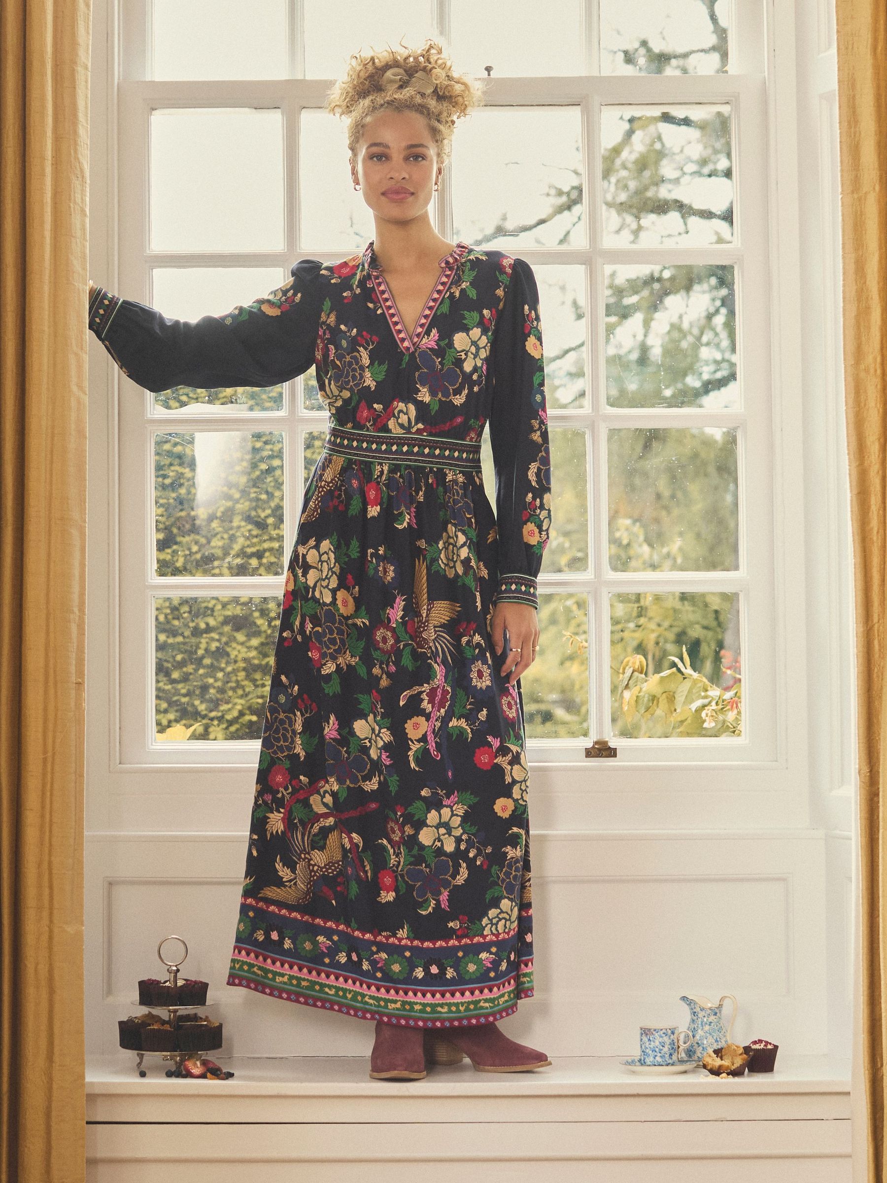 Winter Floral Long-sleeve Dress 完売品】Winter Floral Long-sleeve