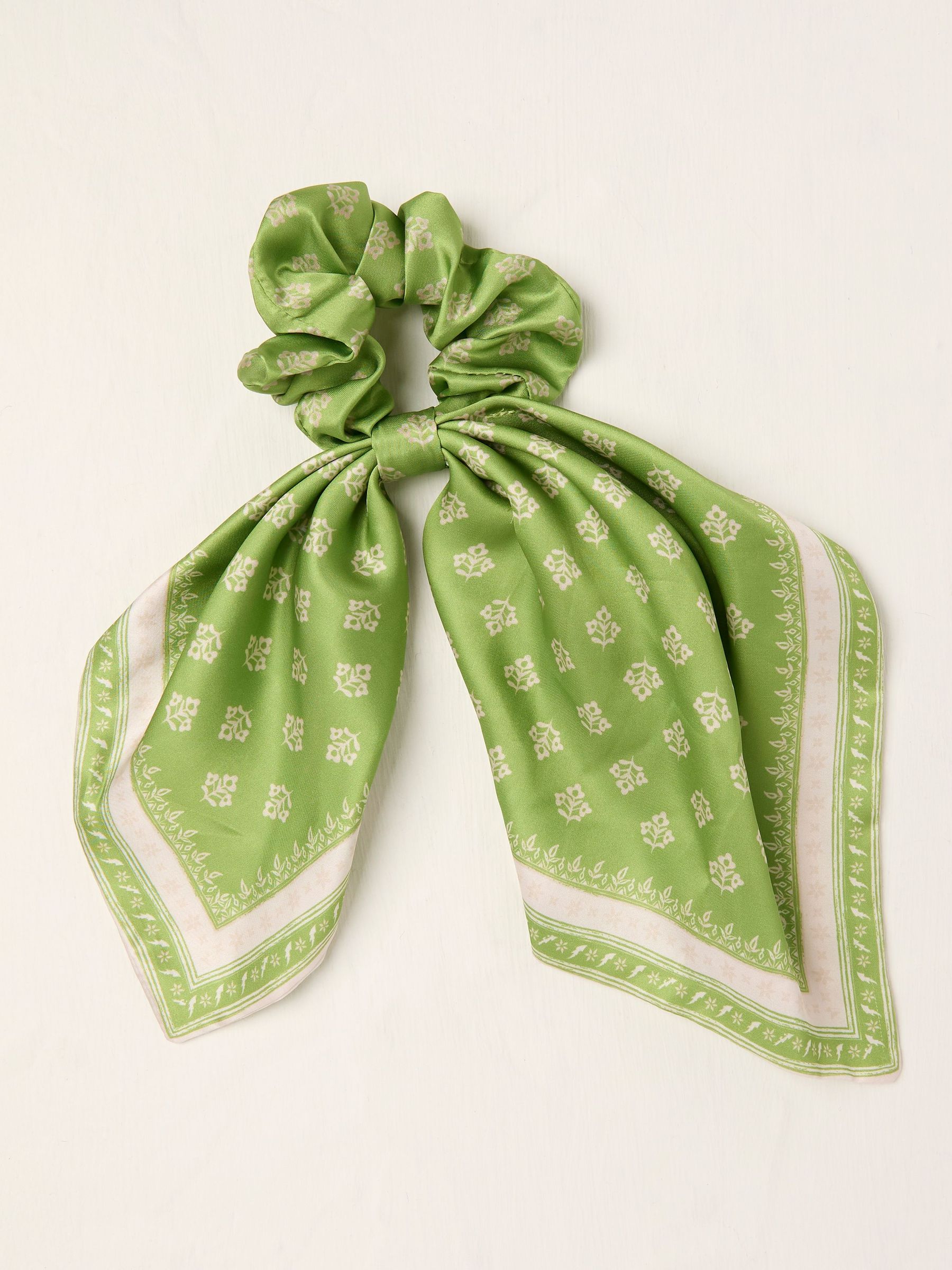 Green Printed Tie Scrunchie (AN6262) | £10.50