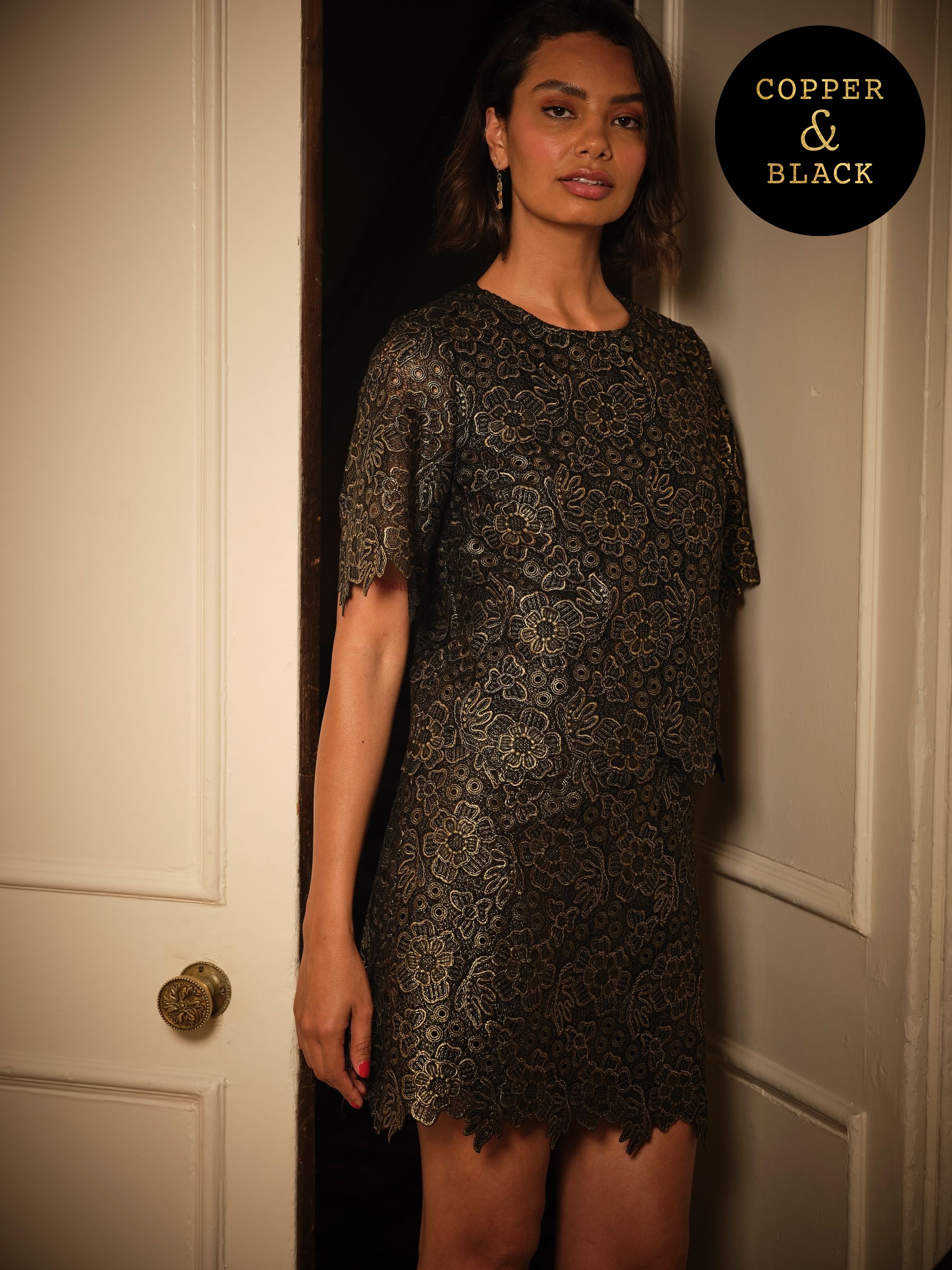 Paloma Gold Lace Skirt (AN8904) | £65