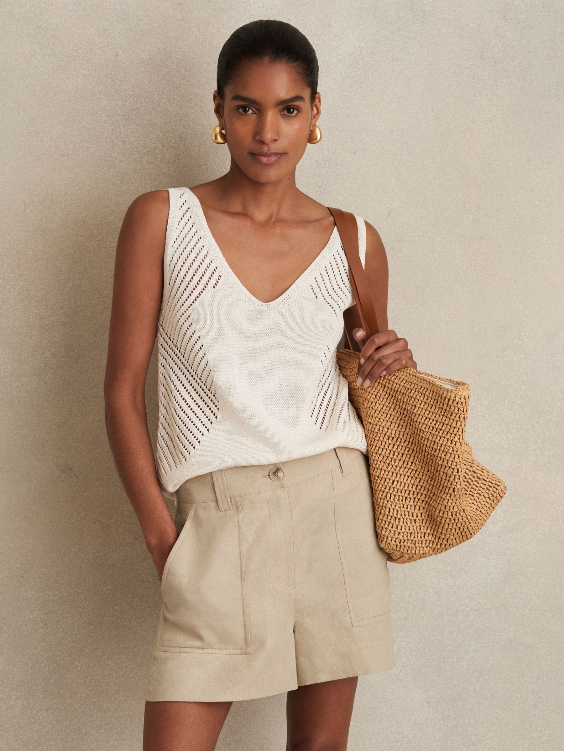 Linen Shorts in Neutral (AP8538) | £98