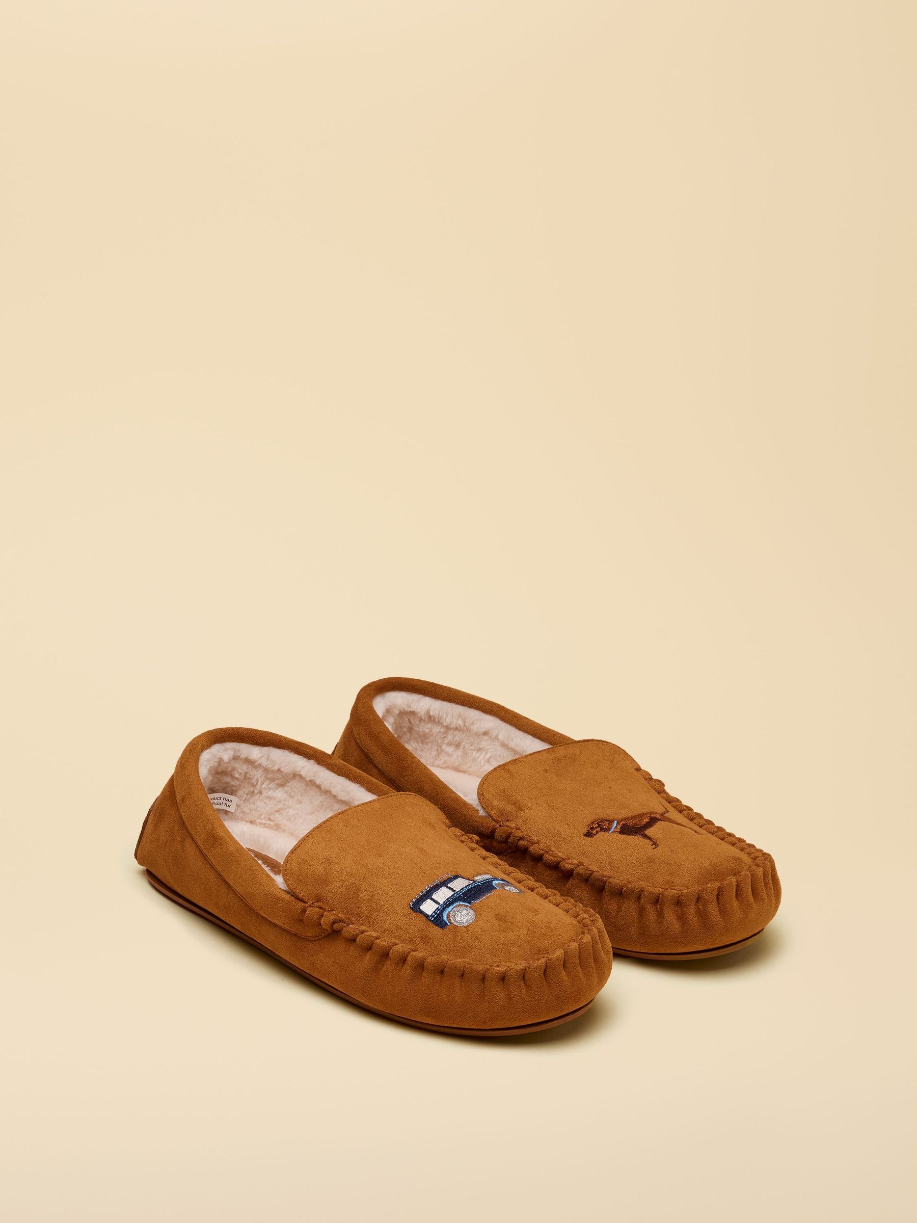 Men's Winchester Tan Brown Embroidered Moccasin Slipper (AT2398) | £29.95