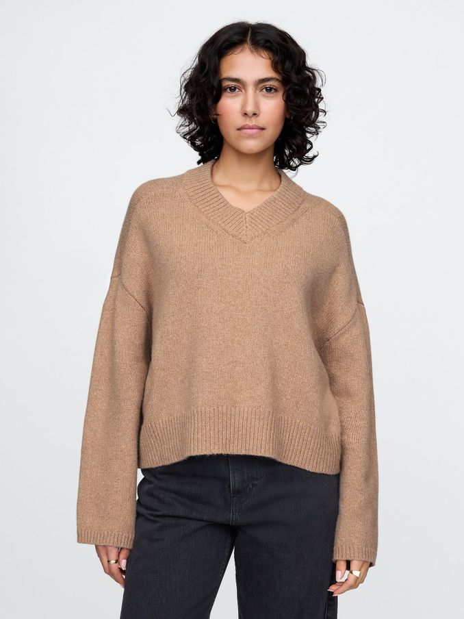 Brown CashSoft Oversized V-Neck Jumper (AU3257) | £18