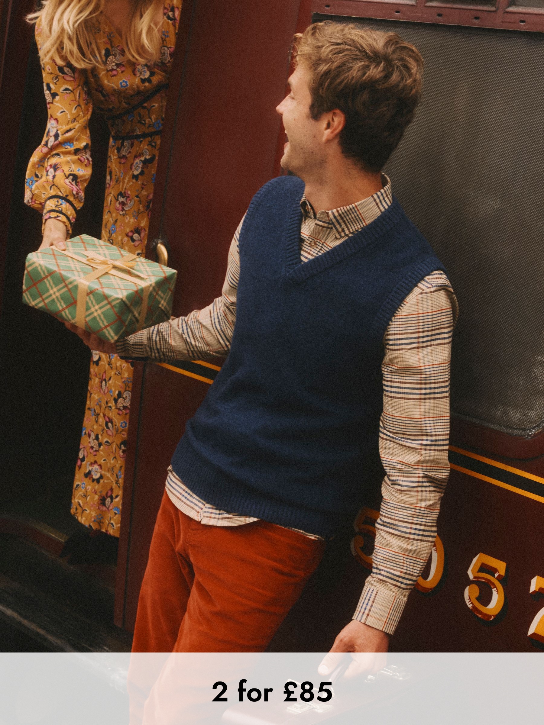 Highland Navy Wool-Rich Knitted Tank Top (AU8641) | £55