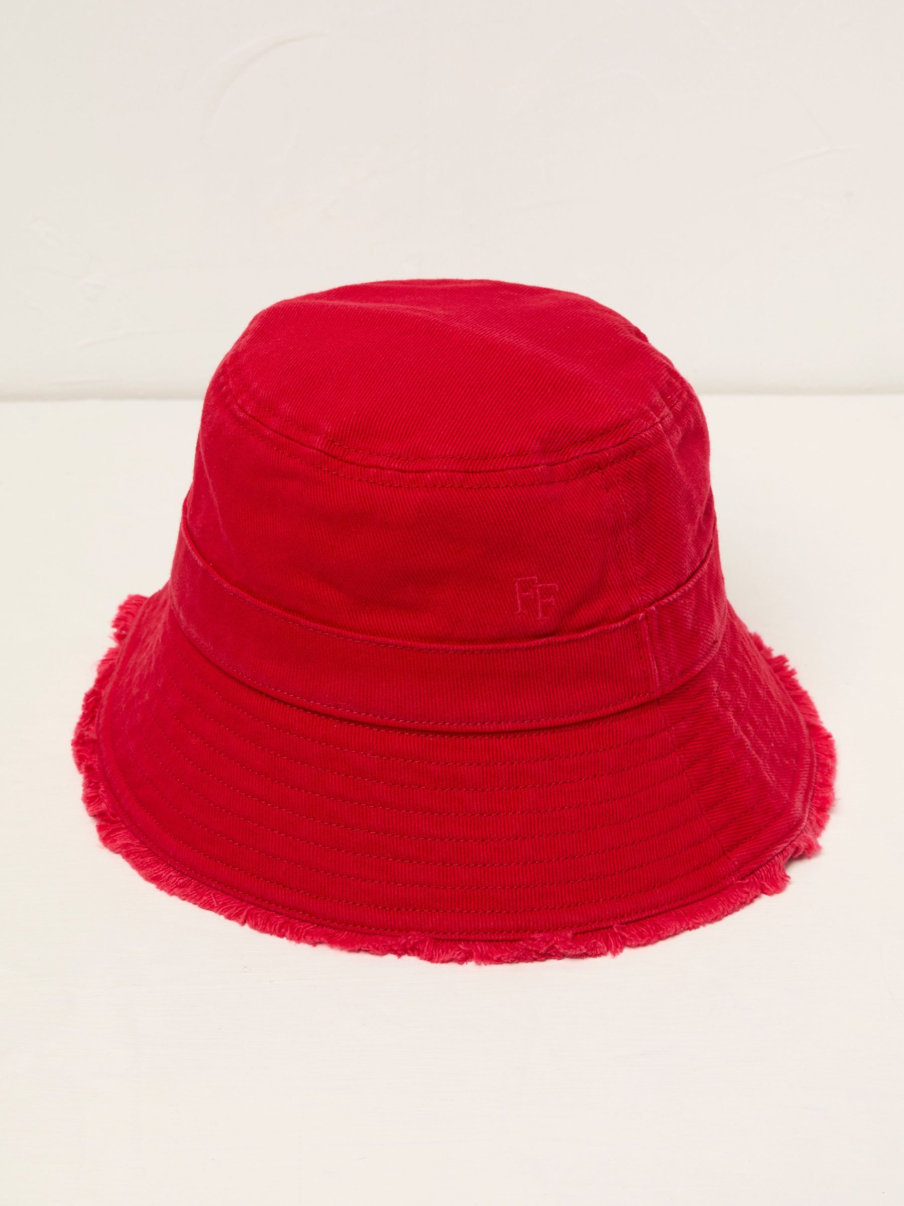 Red Brisbane Bucket 100% Cotton Hat (AV2579) | £22.50