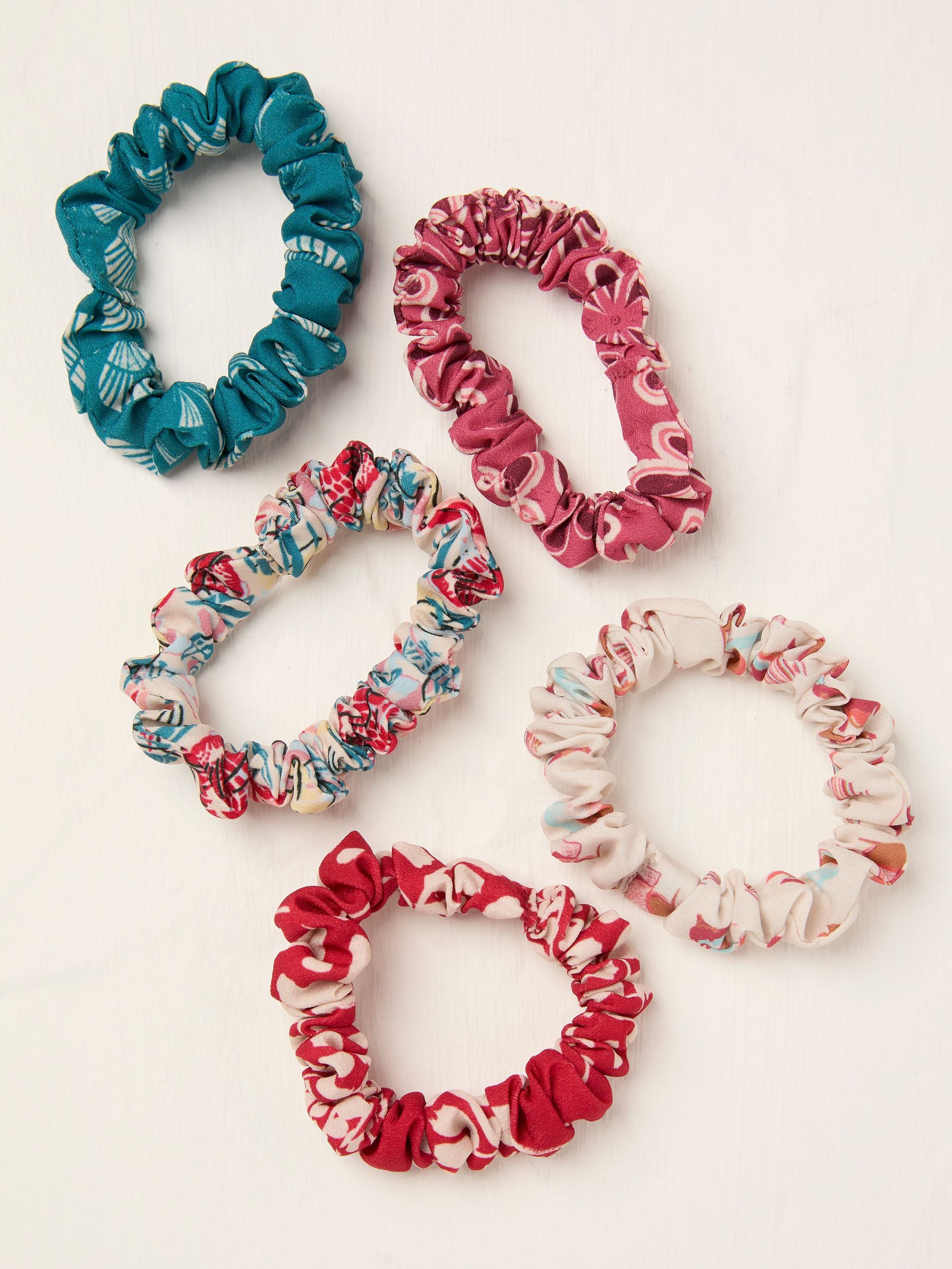 Red Earth Print Scrunchies 5 Pack (AV2959) | £10.50