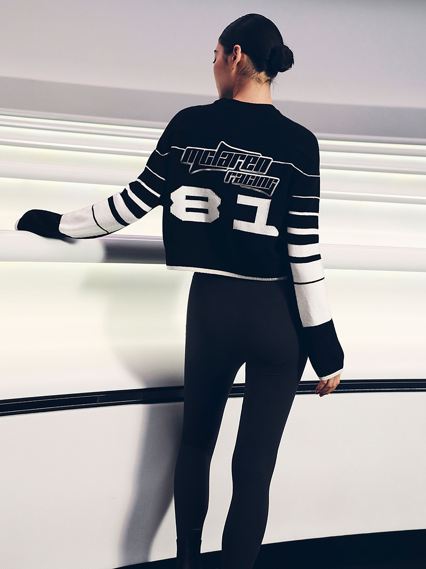 McLaren F1 Team Cropped Jumper Wool-Cashmere in Black/White (AW5770) | £178