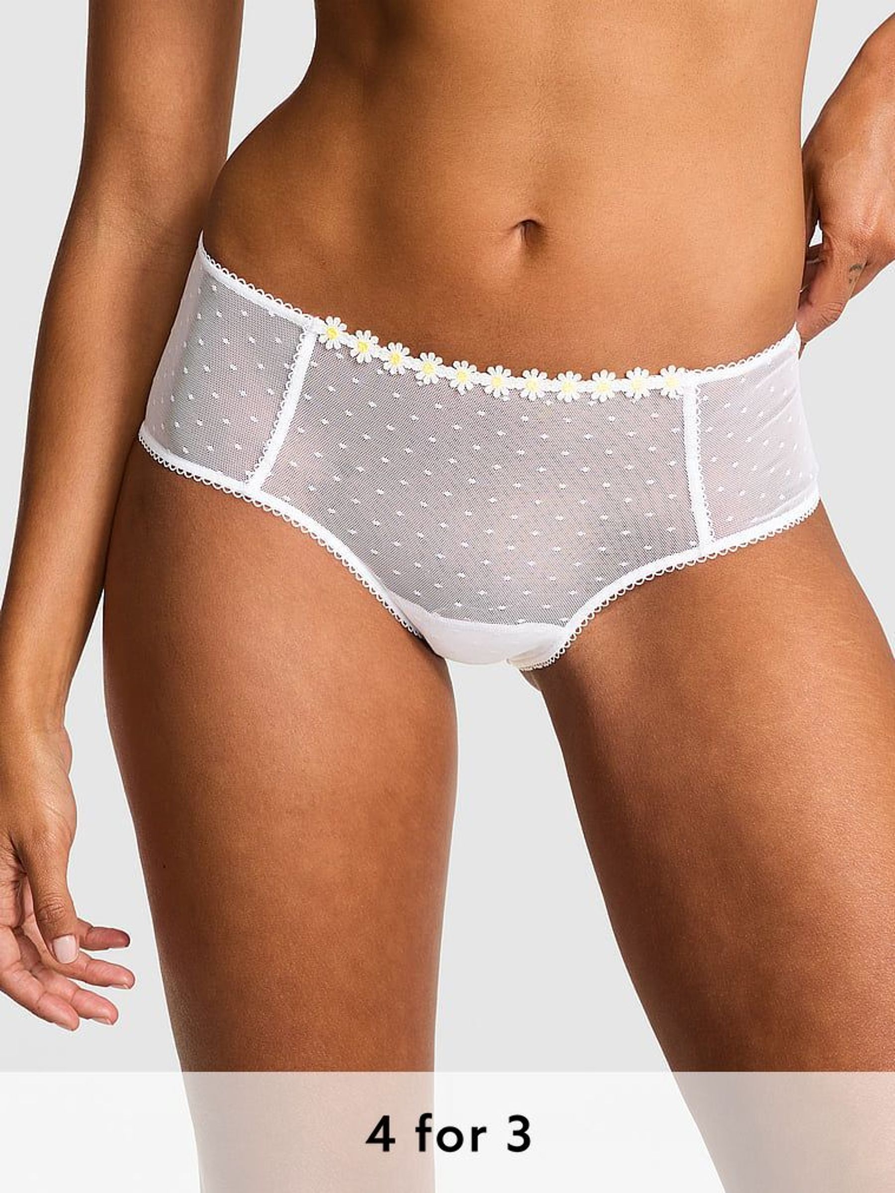 White Cheeky Lace Knickers (AY0116) | £9