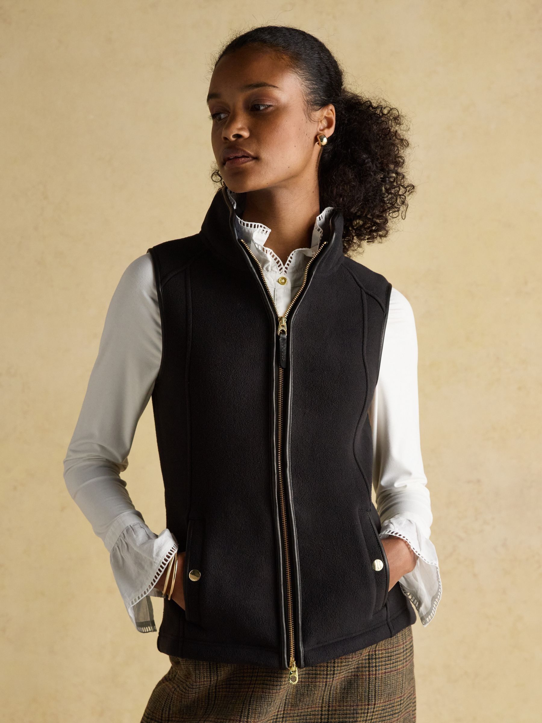 Heritage Black Fleece Gilet (AY2065) | £65