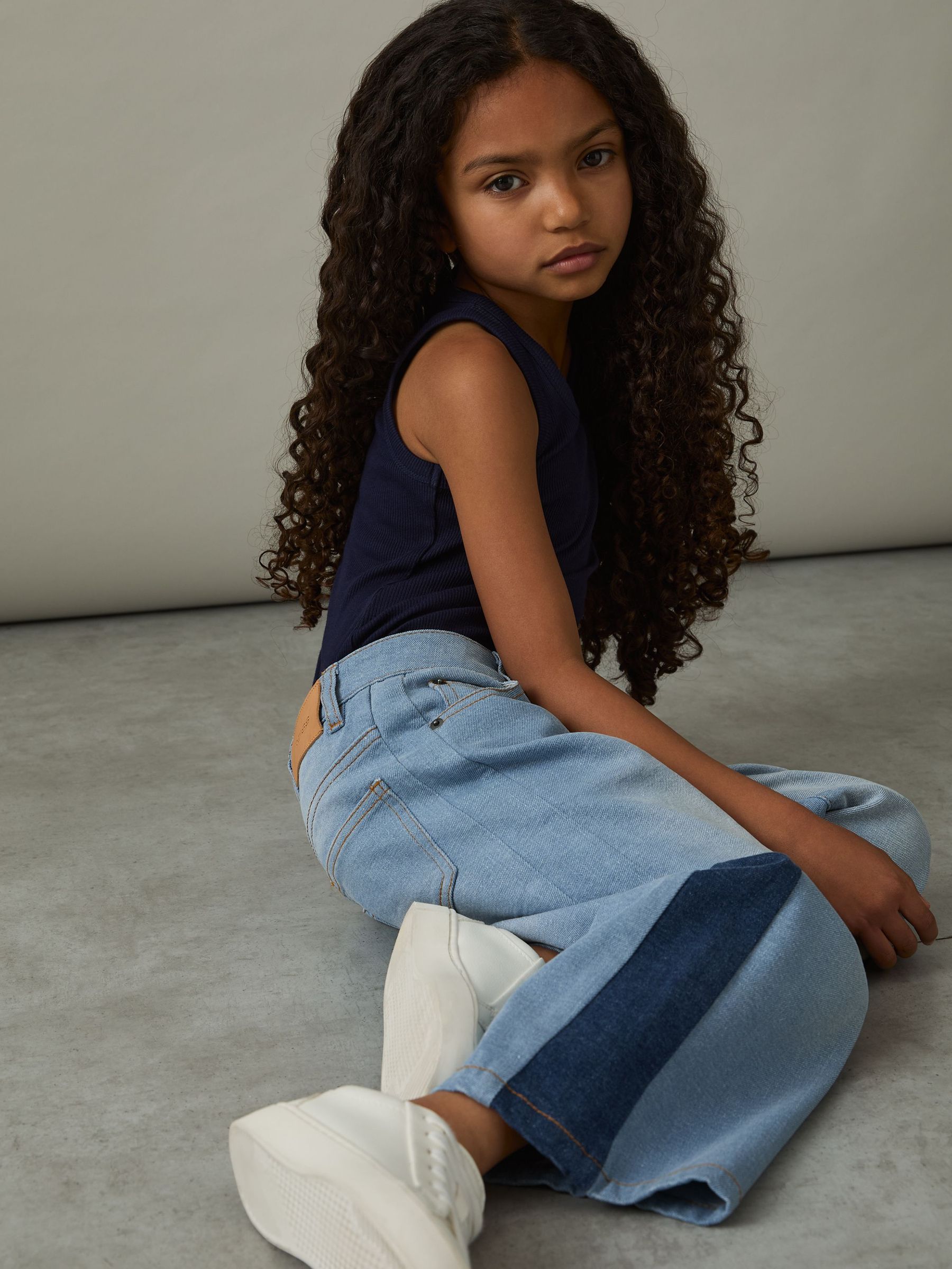 Patchwork Denim Jeans Two-Tone in Blue (AY8843) | £60