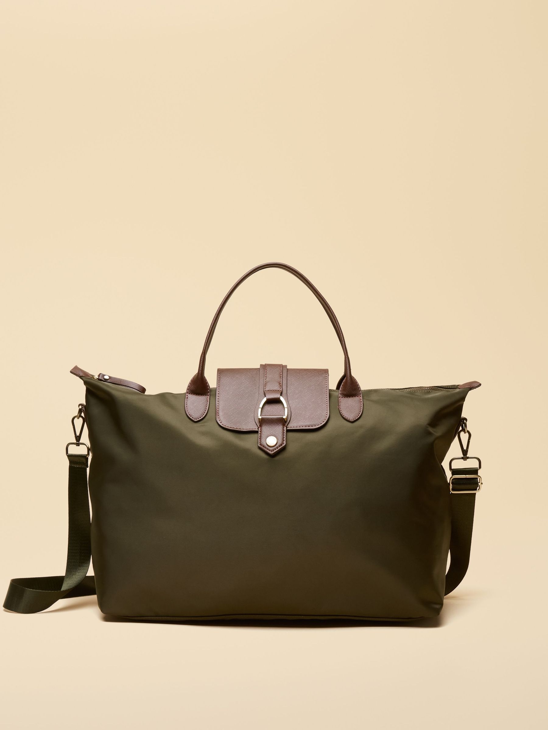 Edie Khaki Green Weekend Bag with Shoulder Strap (AY9020) | £59