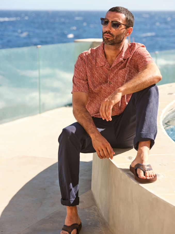 Dempsey Red Leaf Print Shirt (B00403) | £20