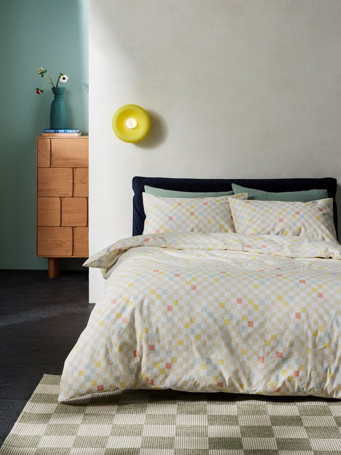 Checkers 180 Thread Count Duvet Cover and Pillowcase Set in Yellow (B02436) | £30 - £60