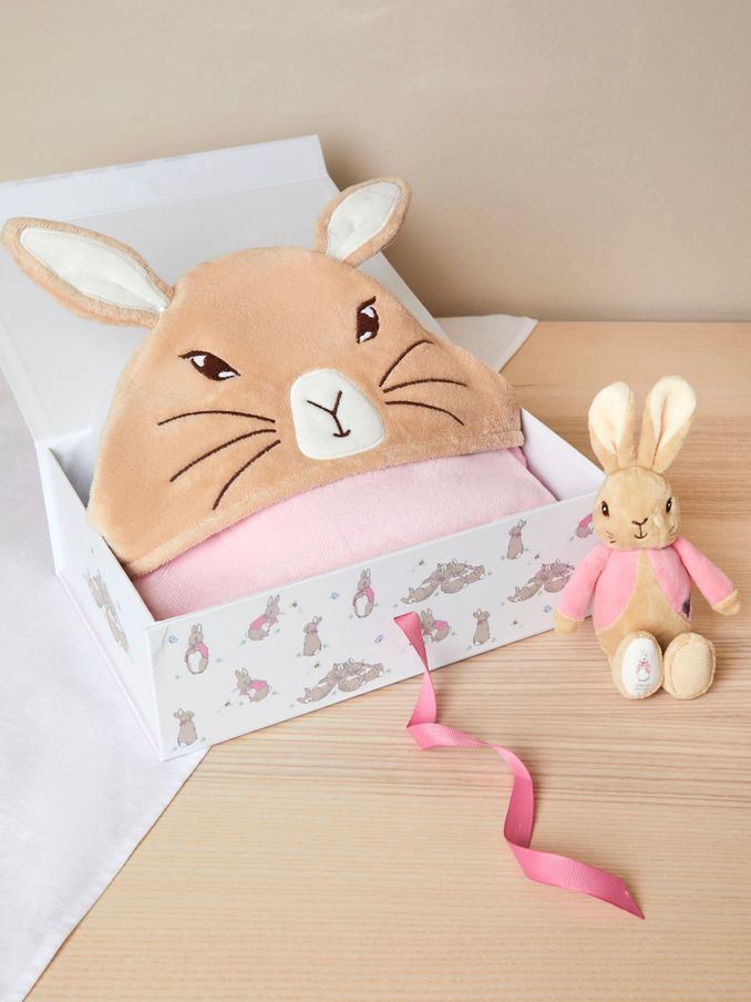 Flopsy Bunny Cuddles Gift Set (B11215) | £39