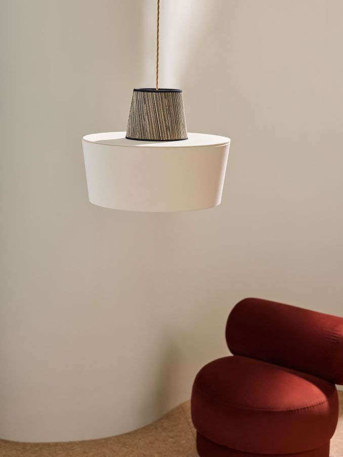 Large Andre Easyfit Shade in Cream (B17928) | £85