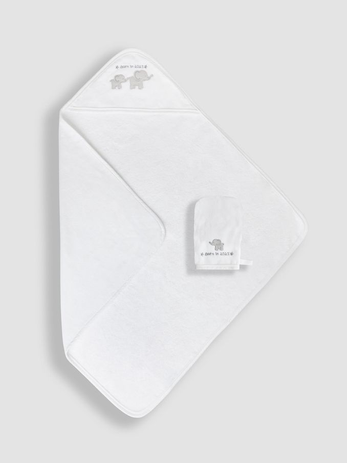 Born in 2025 Hooded Towel & Wash Mit (B20491) | £22