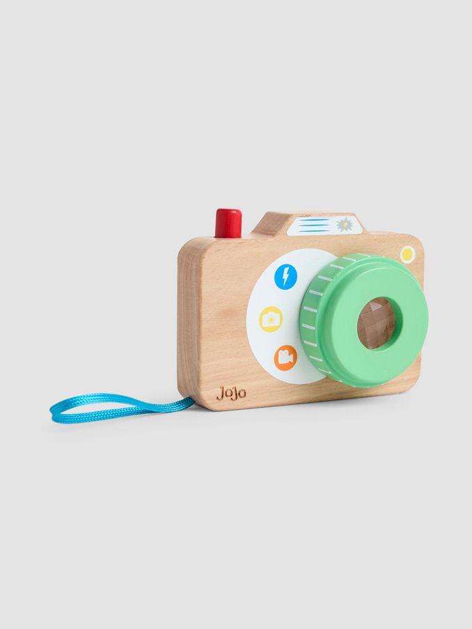 Wooden Camera (B27068) | £14