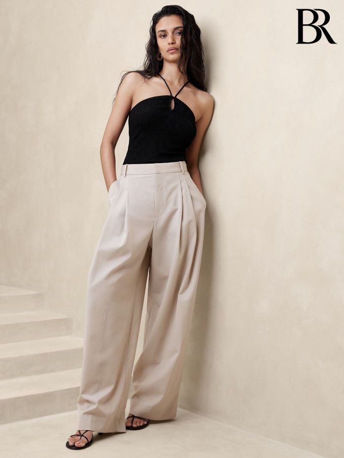 Banana Republic Black Keyhole Sleeveless Top (B27577) | £60