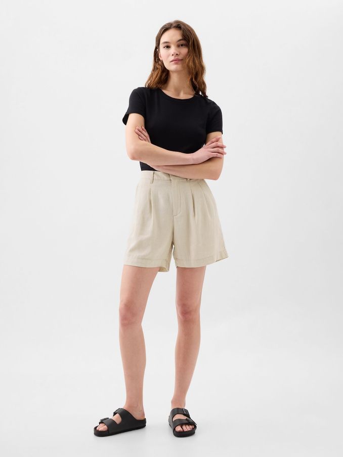 Cream 5" High Rise Linen Blend Pleated Shorts (B30780) | £14