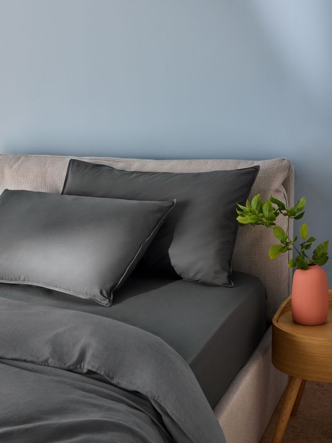 Cosy Washed Cotton Pillowcase Set of 2 in Charcoal Grey (B45801) | £15