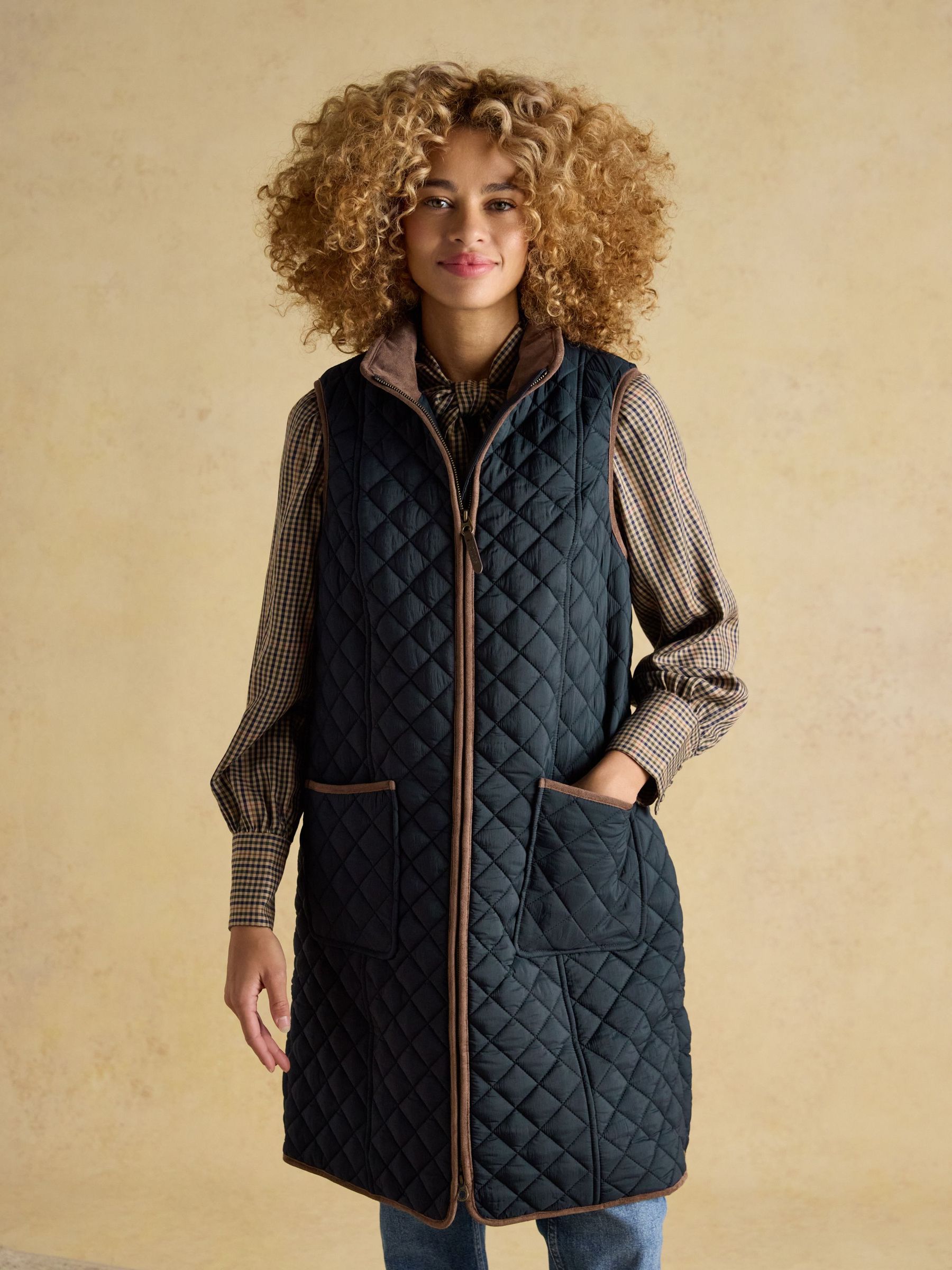 Sutton Navy Blue Showerproof Longline Diamond Quilted Gilet