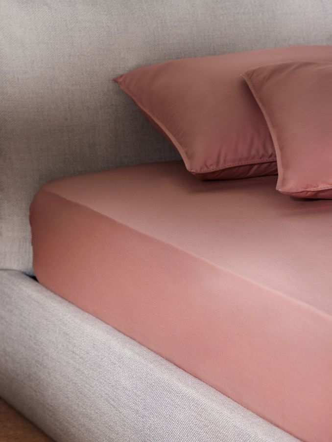 Cosy Washed Cotton Extra Deep Fitted Sheet in Dusty Rose (B71406) | £20 - £35