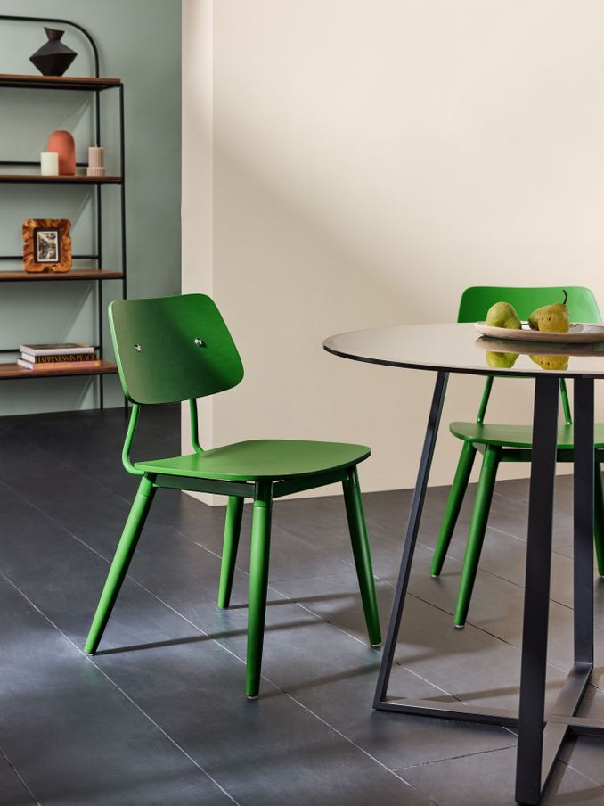 Set of 2 Airi Dining Chairs in Green (B78559) | £299