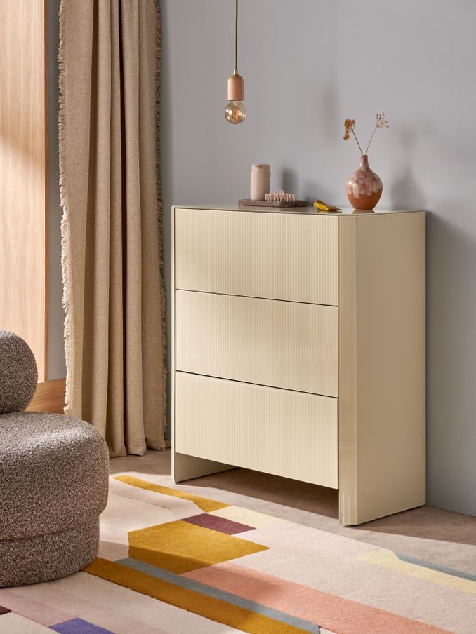 Eleni 3 Drawer Chest of Drawers in Ecru White (B92088) | £599