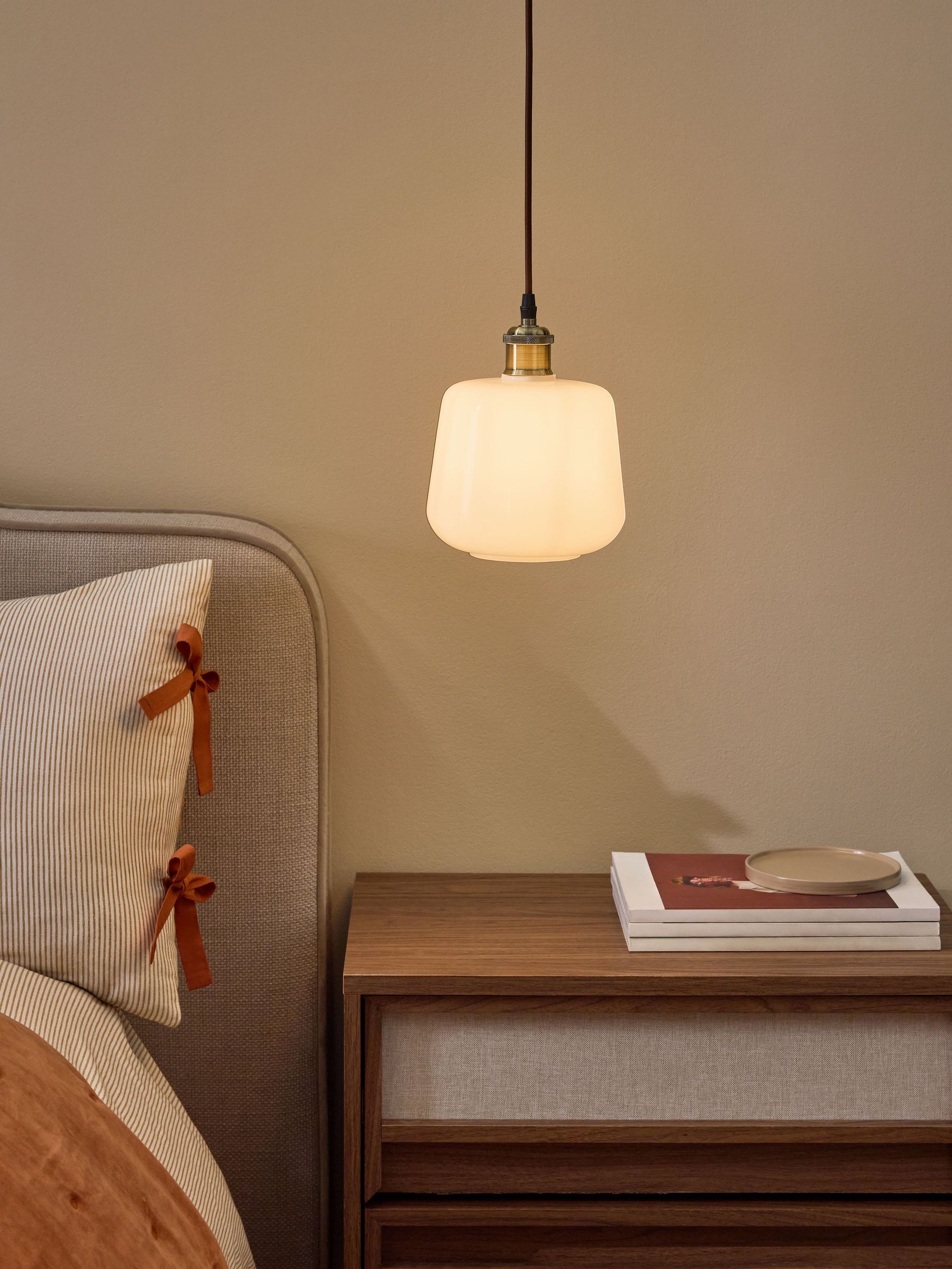Camilo Easy Fit Light Shade