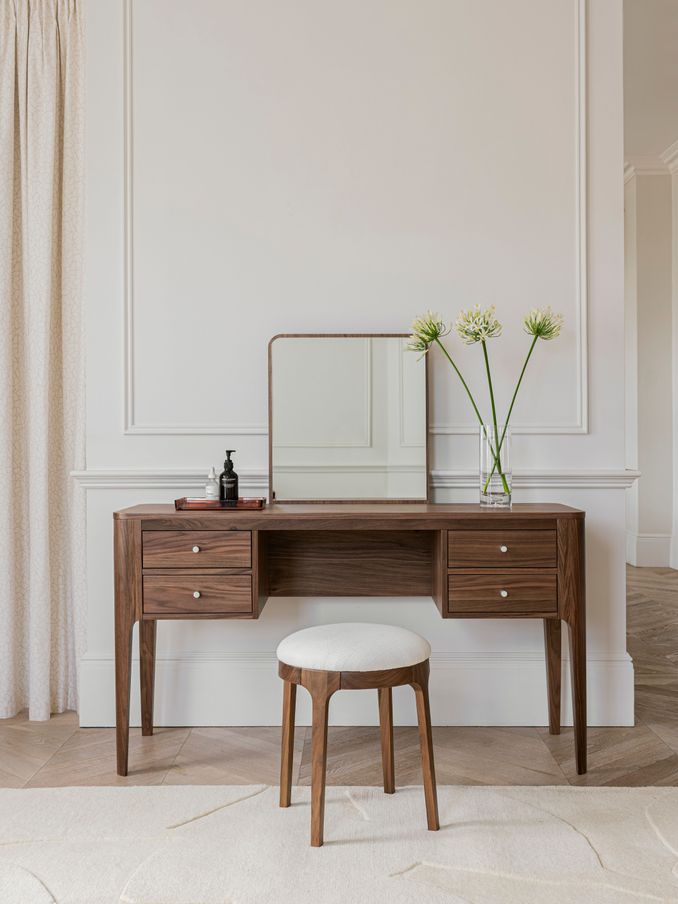 Jasper Conran London Brown Belgrave Walnut Dressing Table (D07995) | £799